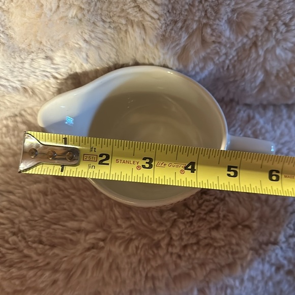 Early Americana Very Collectible Creamer Harvest Design Red/White - Picture 4 of 5